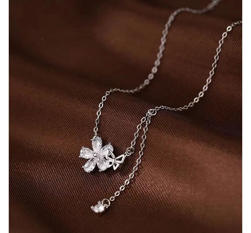 Floral Pendant Alloy Choker SpreePicky