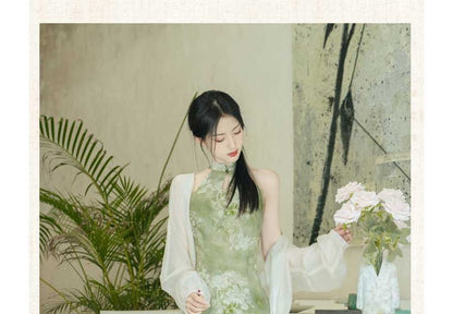 Set: Sleeveless Mandarin Collar Floral Print Keyhole Slit Midi A SpreePicky