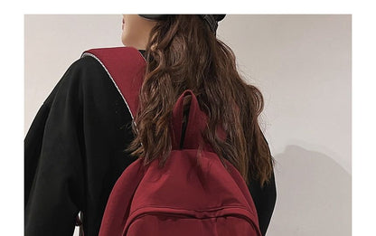 Plain Nylon Backpack mySite