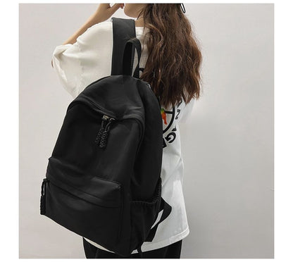 Plain Nylon Backpack mySite