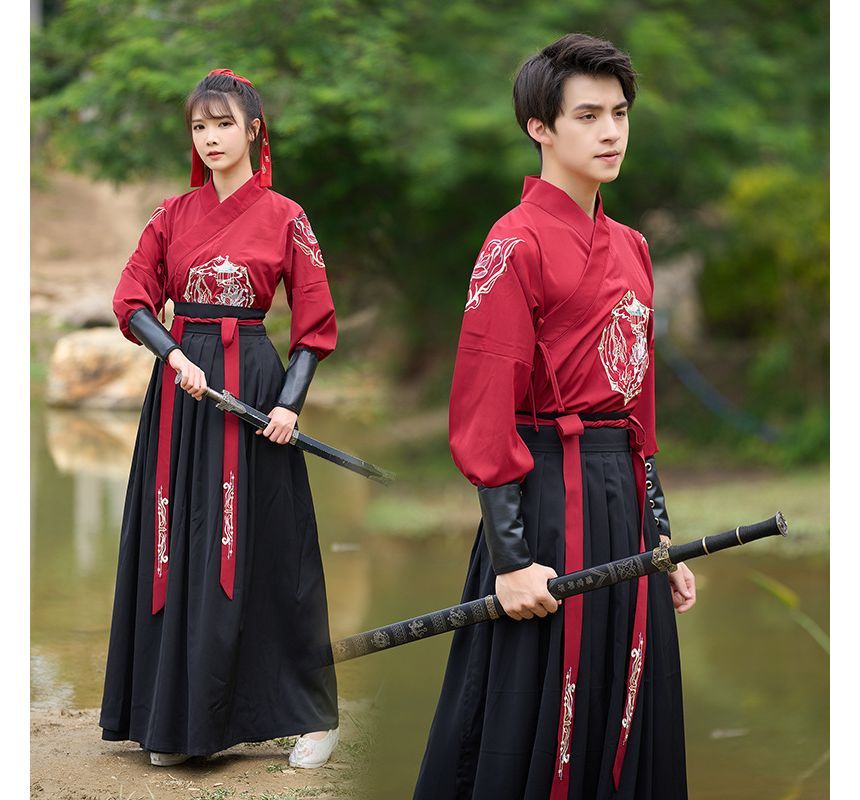 Couple Matching Traditional Chinese Costume Embroidered Cape / Long SpreePicky