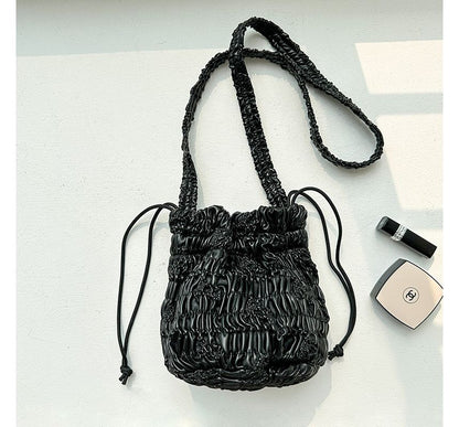 Quilted Bucket Bag SpreePicky