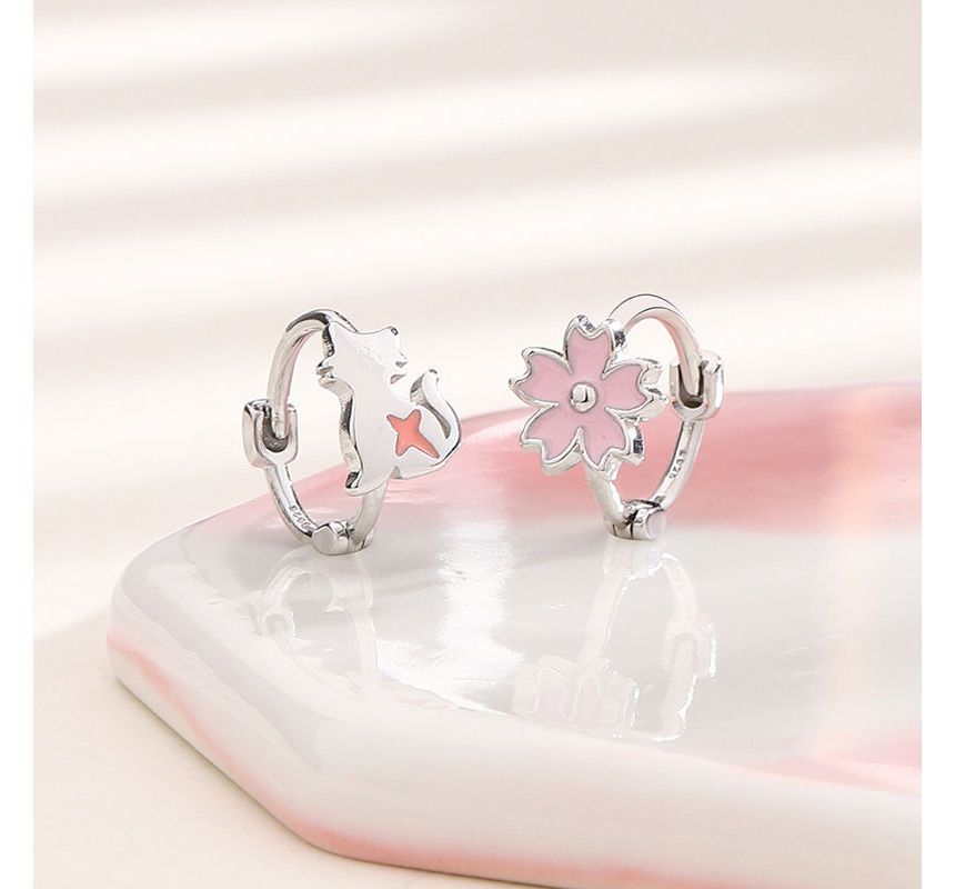 Asymmetrical Cat Huggie Earring SpreePicky