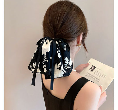 Floral Bow Scrunchie SpreePicky