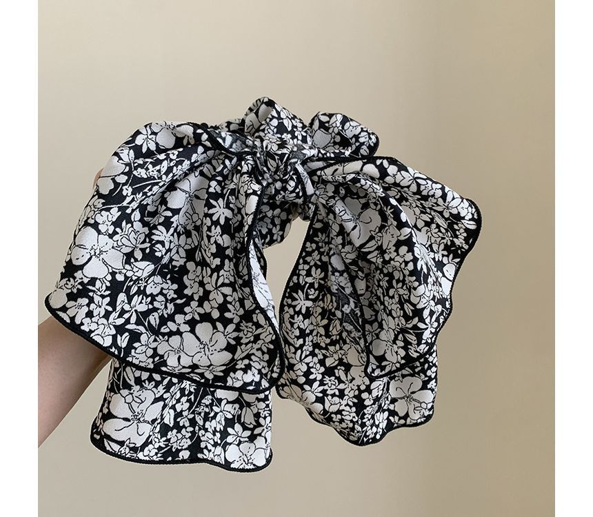 Floral Bow Scrunchie SpreePicky