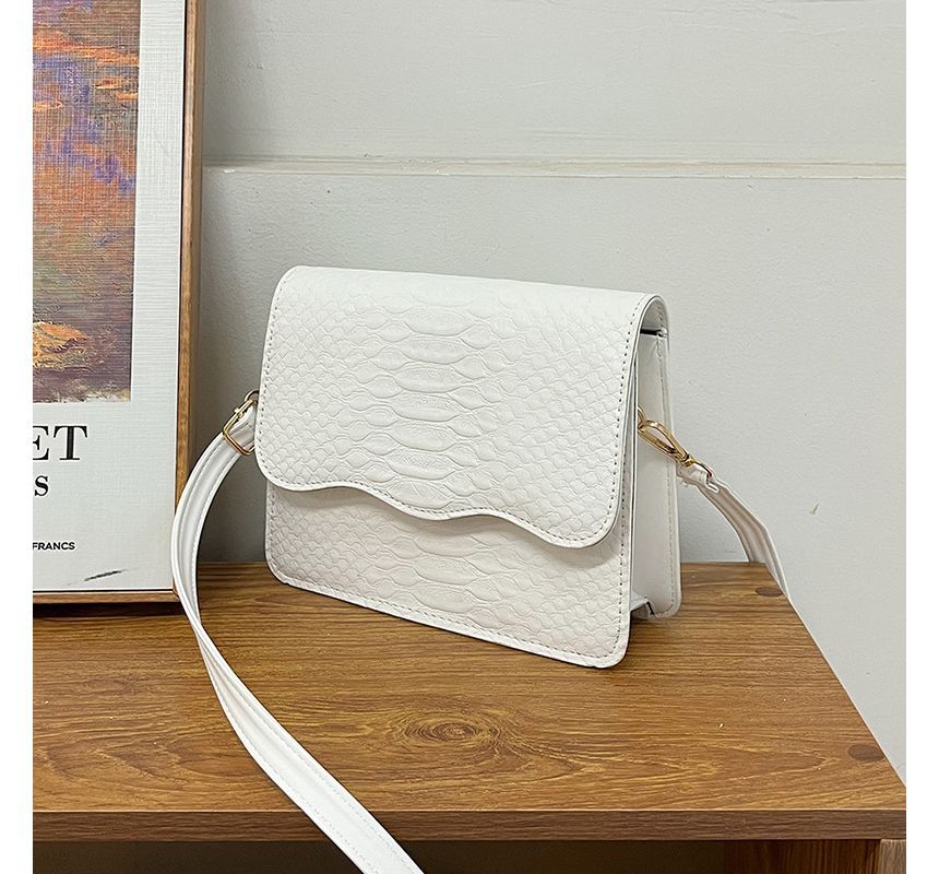 Snake Grain Flap Crossbody Bag SpreePicky