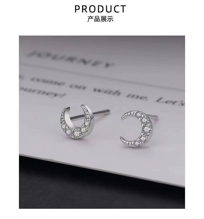 Moon Stud Earring SpreePicky