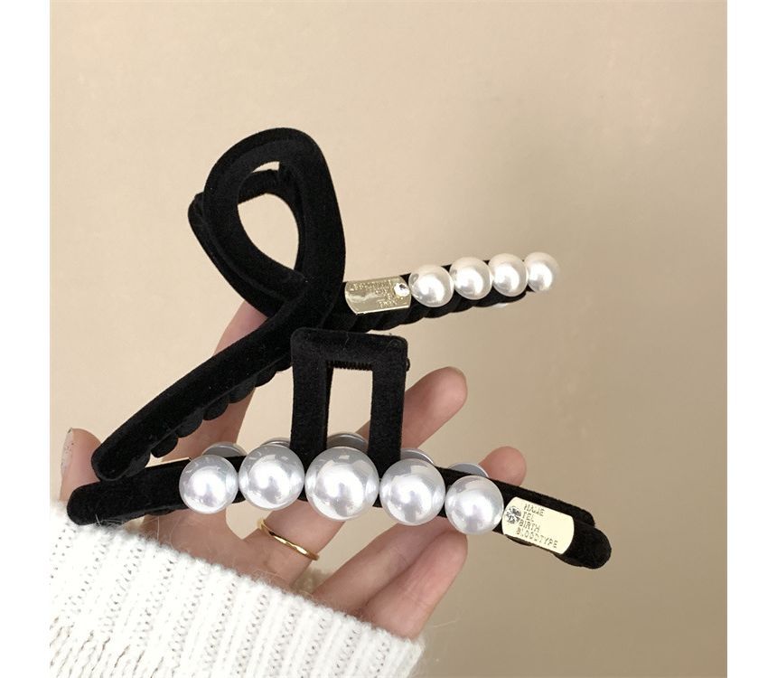 Faux Pearl Flocking Hair Clamp (Various Designs) SpreePicky