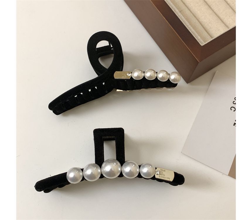 Faux Pearl Flocking Hair Clamp (Various Designs) SpreePicky