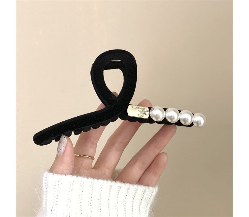 Faux Pearl Flocking Hair Clamp (Various Designs) SpreePicky