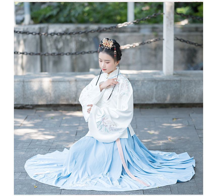 Flower Embroidered Hanfu Blouse / High Waist Maxi A SpreePicky