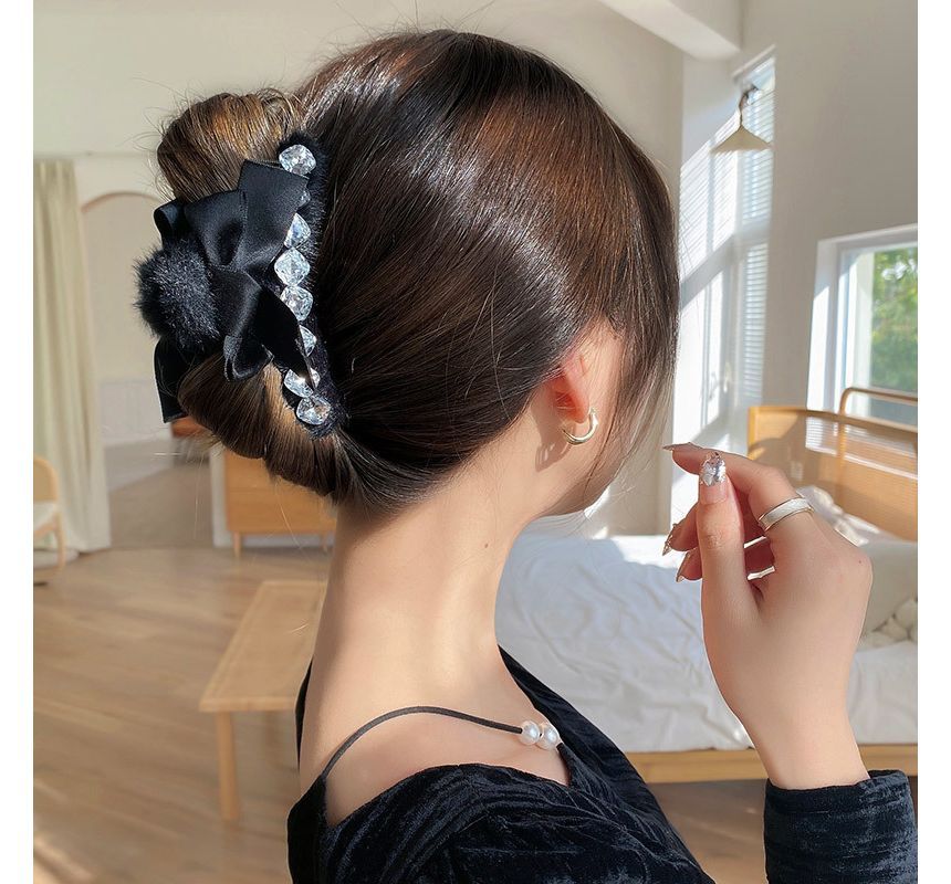 Fleece Bow Hair Claw SpreePicky