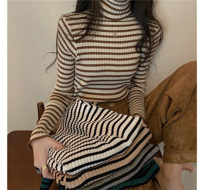 Long-Sleeve Turtleneck Striped Ribbed Knit Top SpreePicky