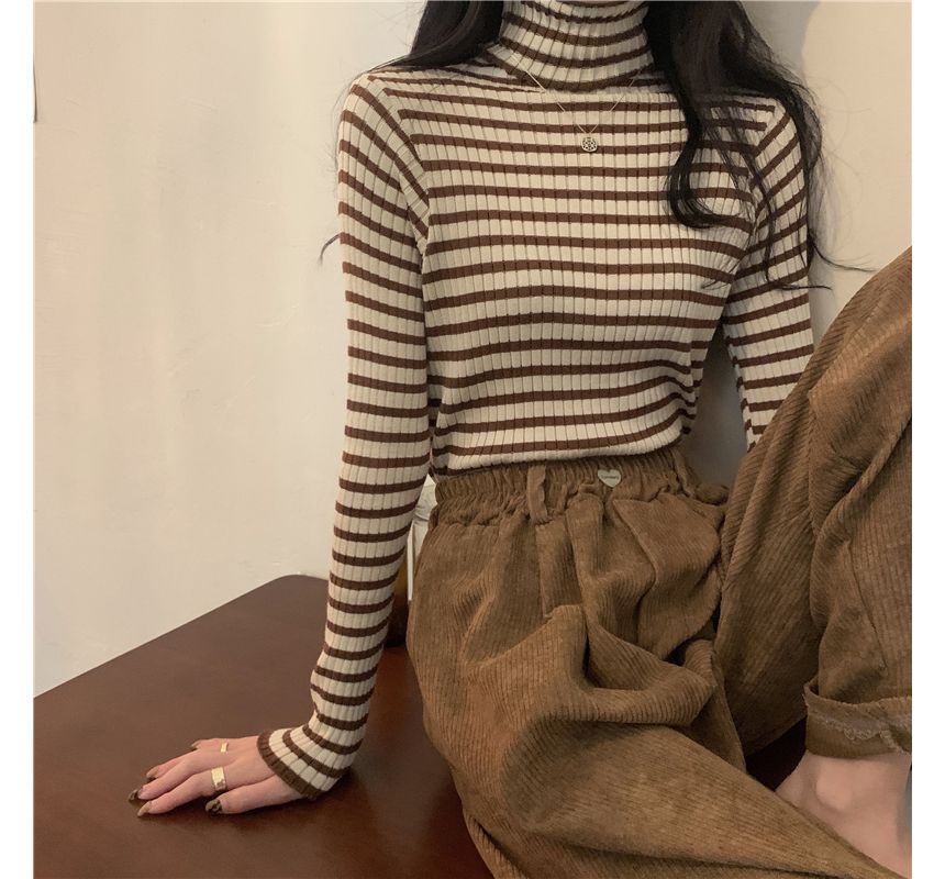 Long-Sleeve Turtleneck Striped Ribbed Knit Top SpreePicky