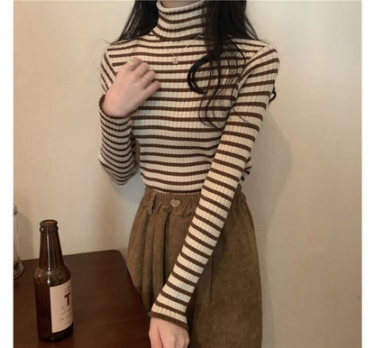 Long-Sleeve Turtleneck Striped Ribbed Knit Top SpreePicky