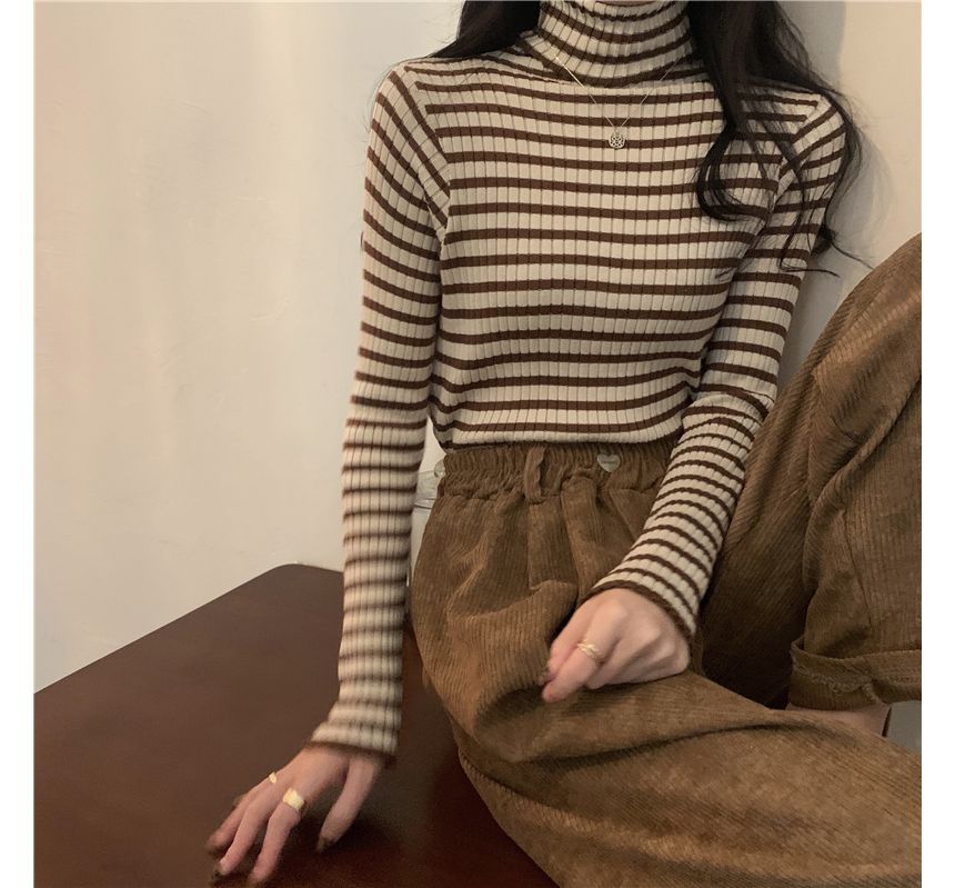 Long-Sleeve Turtleneck Striped Ribbed Knit Top SpreePicky