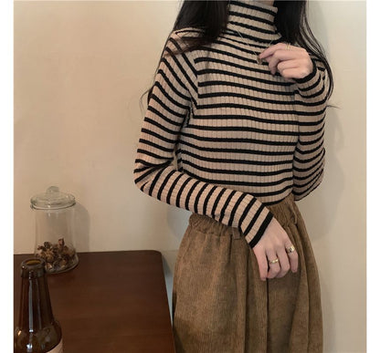 Long-Sleeve Turtleneck Striped Ribbed Knit Top SpreePicky