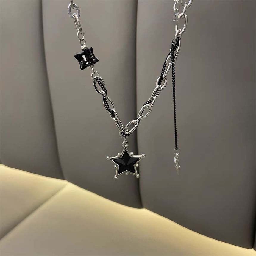 Star Pendant Alloy Choker SpreePicky