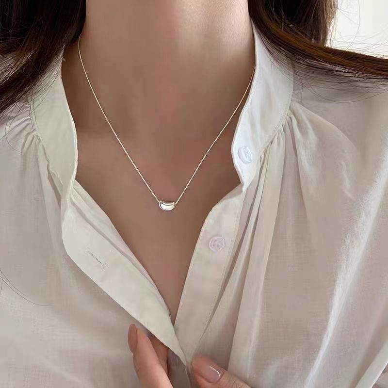 Bean Pendant Alloy Choker SpreePicky