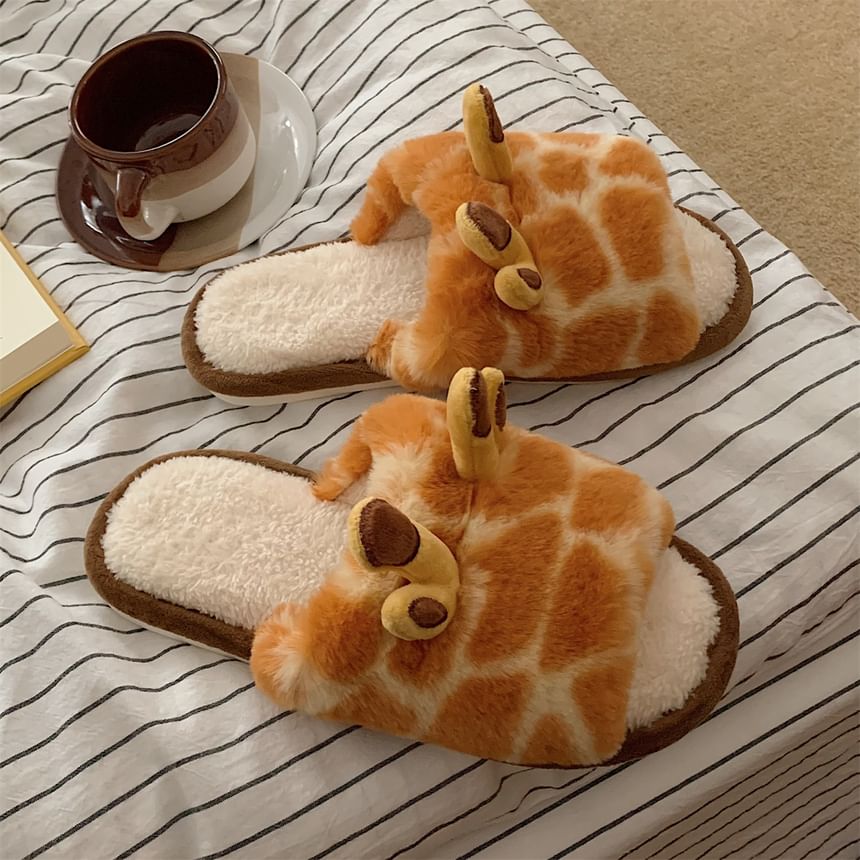 Giraffe Home Slippers SpreePicky