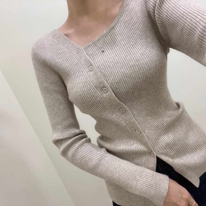 Long-Sleeve Asymmetrical Neckline Button-Up Knit Top SpreePicky