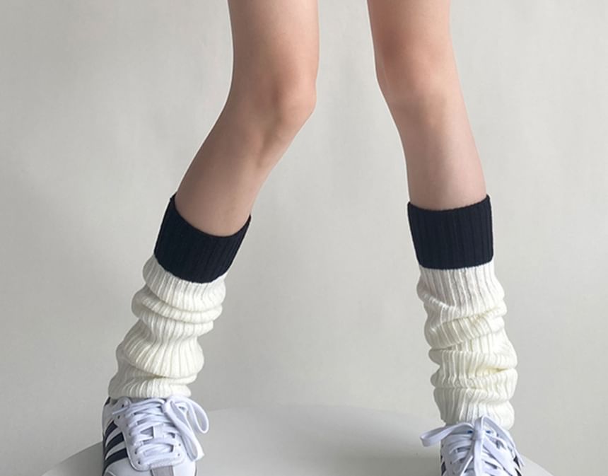 Two-Tone Ribbed Knit Socks / Set SpreePicky