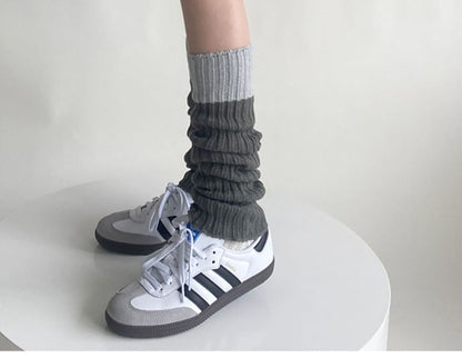 Two-Tone Ribbed Knit Socks / Set SpreePicky