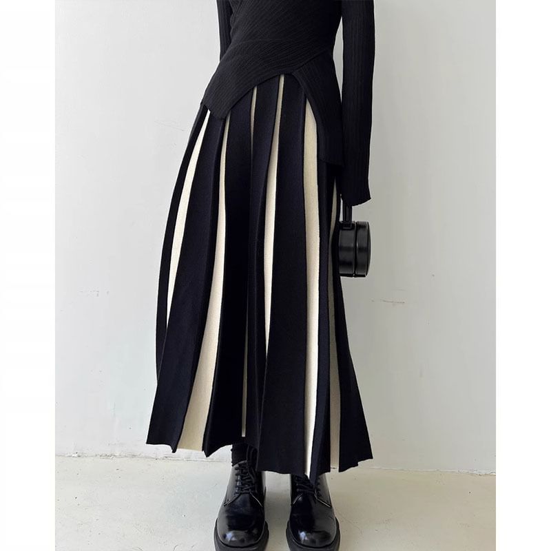 High Rise Two Tone Pleated Knit Midi A-Line Skirt SpreePicky