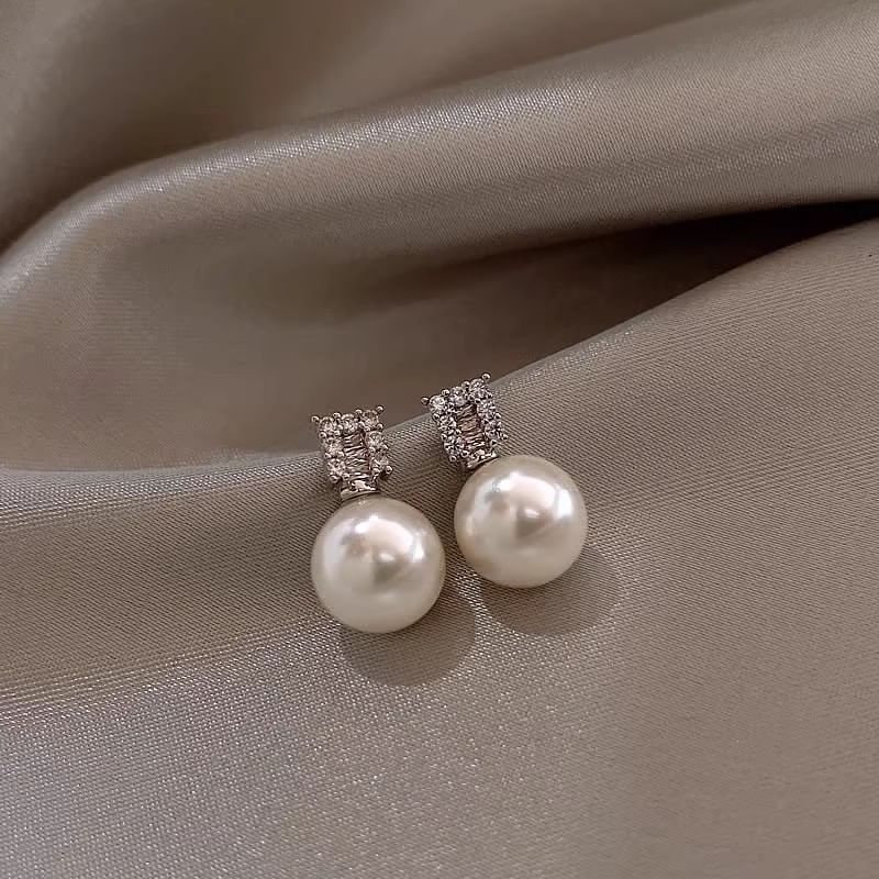 Rhinestone Faux Pearl Stud Earring SpreePicky