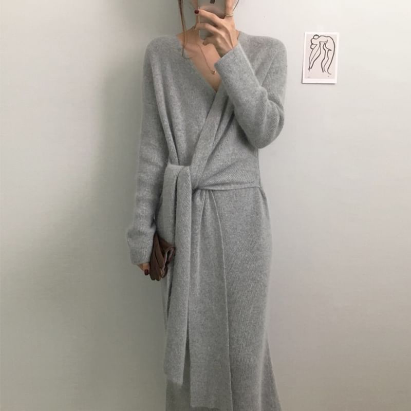 Long-Sleeve V-Neck Plain Tie Front Knit Midi A-Line Wrap Dress SpreePicky