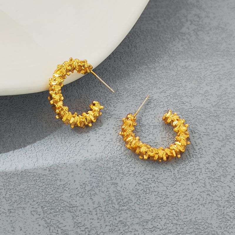 Textured Alloy Open Hoop Earring SpreePicky