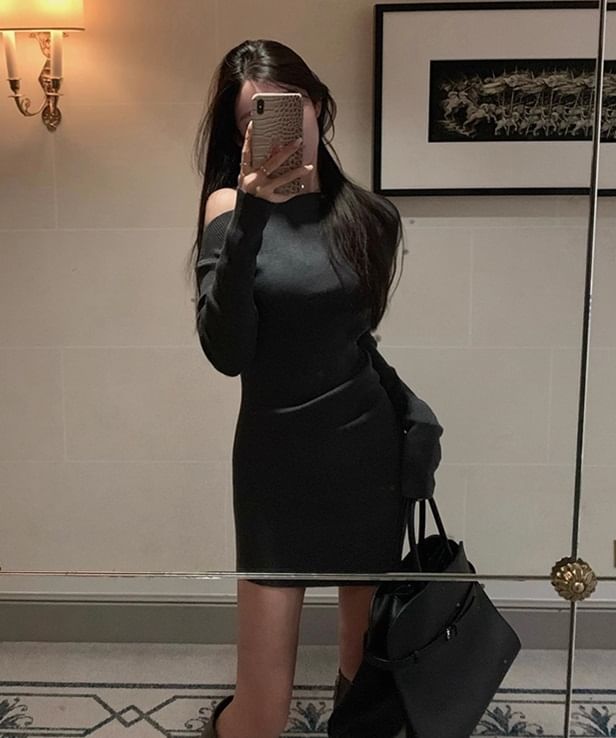 Long-Sleeve Off Shoulder Plain Knit Mini Bodycon Dress SpreePicky