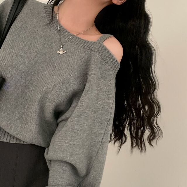 Asymmetrical Neck Cold-Shoulder Sweater SpreePicky