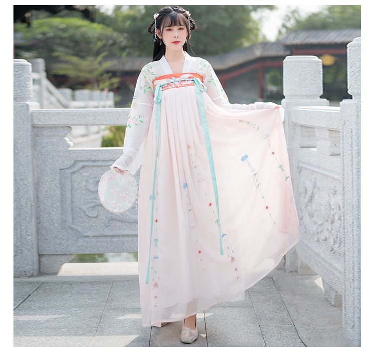 Floral Embroidered Hanfu Costume Set SpreePicky