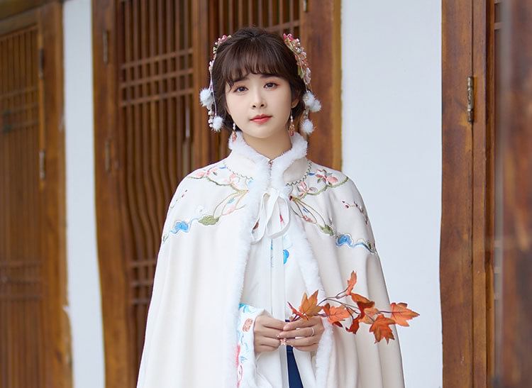 Stand Collar Floral Embroidered Fluffy Trim Tie Front Hanfu Cape SpreePicky