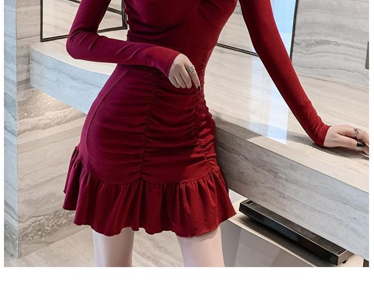 Long-Sleeve V-Neck Plain Mini Bodycon Dress SpreePicky