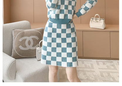 Set: Crew Neck Checkerboard Sweater + High Waist Mini Straight Skirt SpreePicky