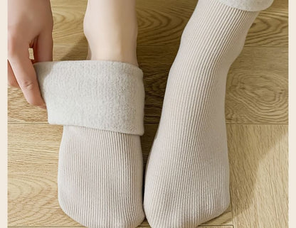 Plain Fleece-Lined Ribbed Socks / Set SpreePicky