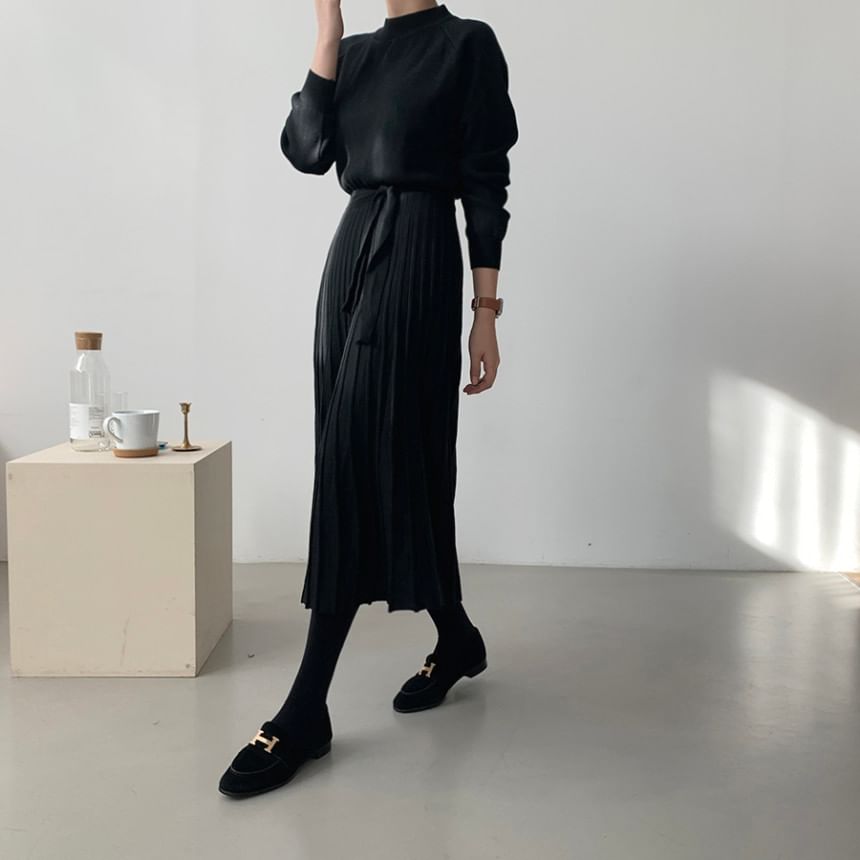 Long-Sleeve Mock Neck Plain Accordion Pleated Midi A-Line Knit Dress SpreePicky