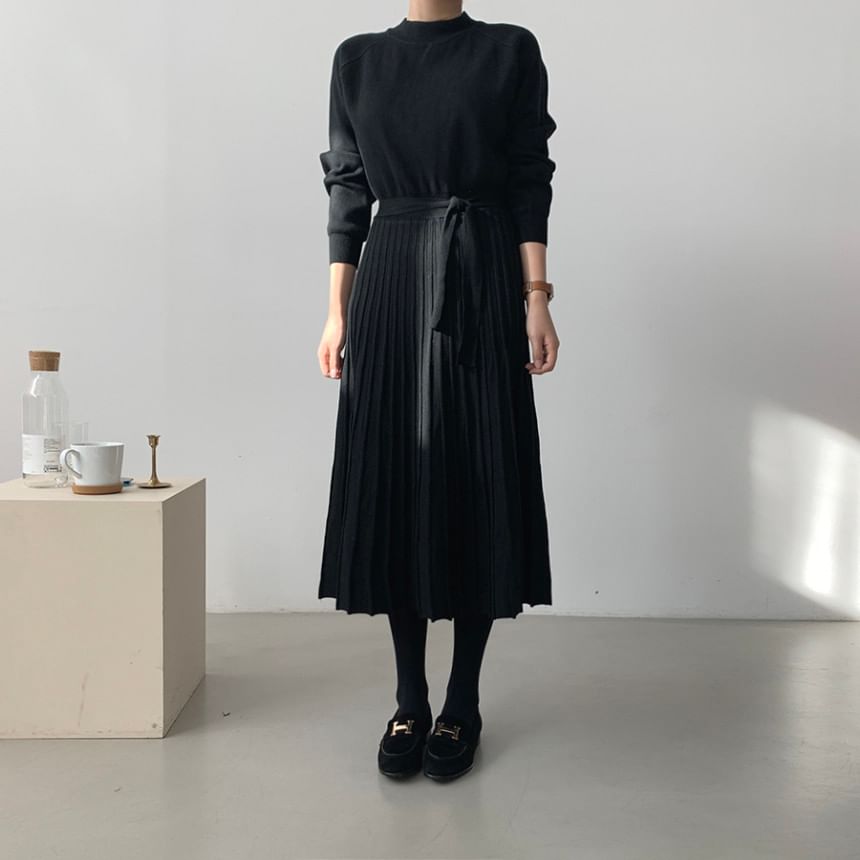 Long-Sleeve Mock Neck Plain Accordion Pleated Midi A-Line Knit Dress SpreePicky