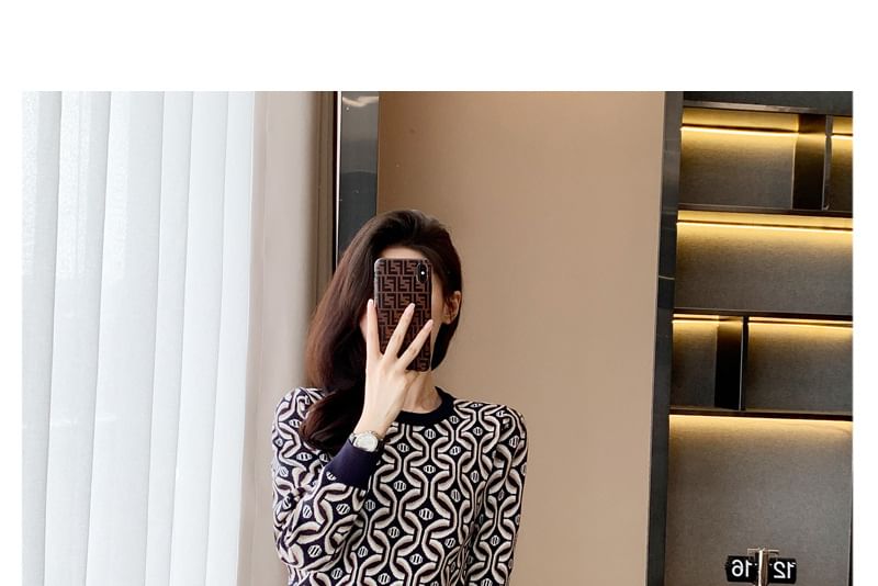 Set: Crew Neck Patterned Sweater + High Waist Mini Pencil Skirt SpreePicky