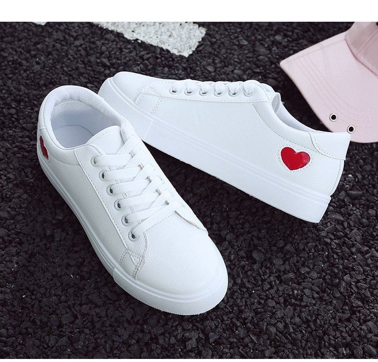 Platform Heart Print Faux Leather Lace-Up Sneakers SpreePicky