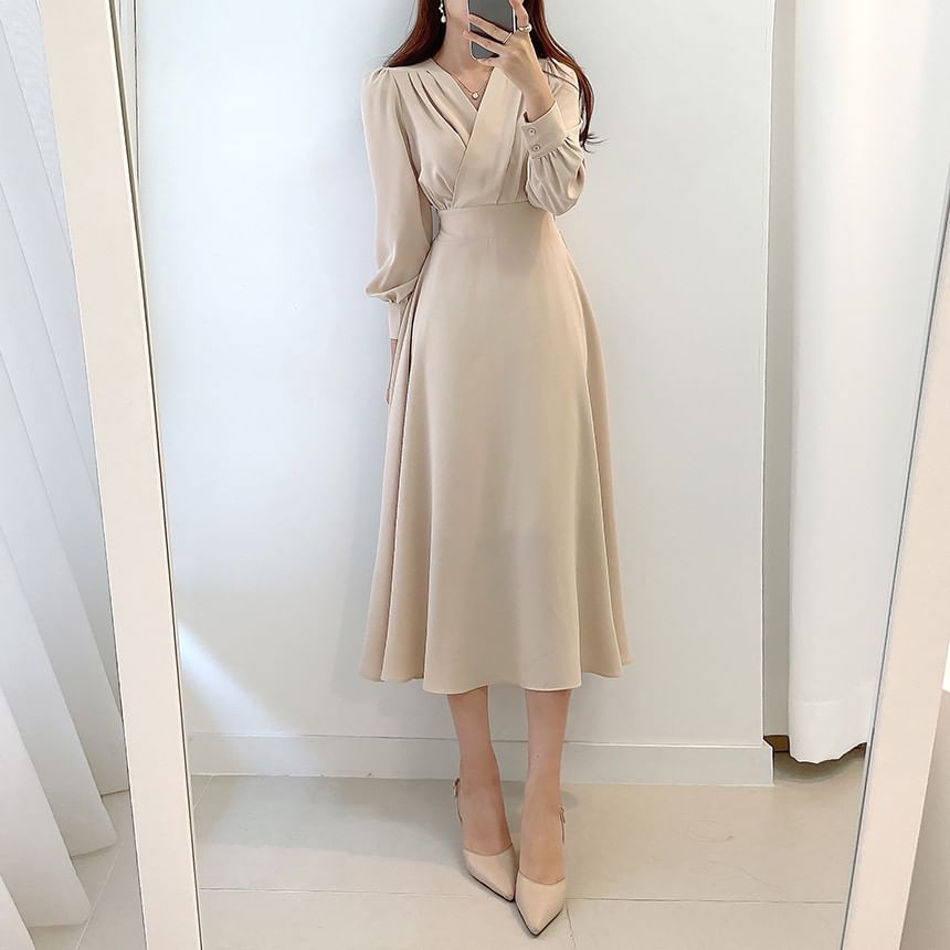 Long-Sleeve V-Neck Plain Midi A-Line Dress SpreePicky