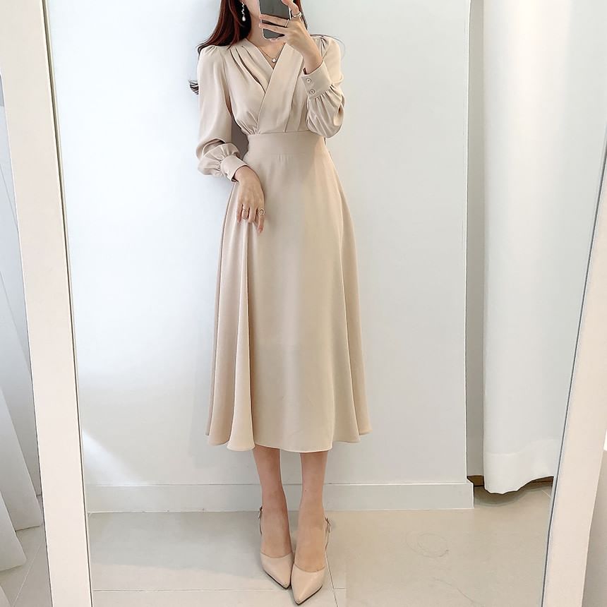 Long-Sleeve V-Neck Plain Midi A-Line Dress SpreePicky