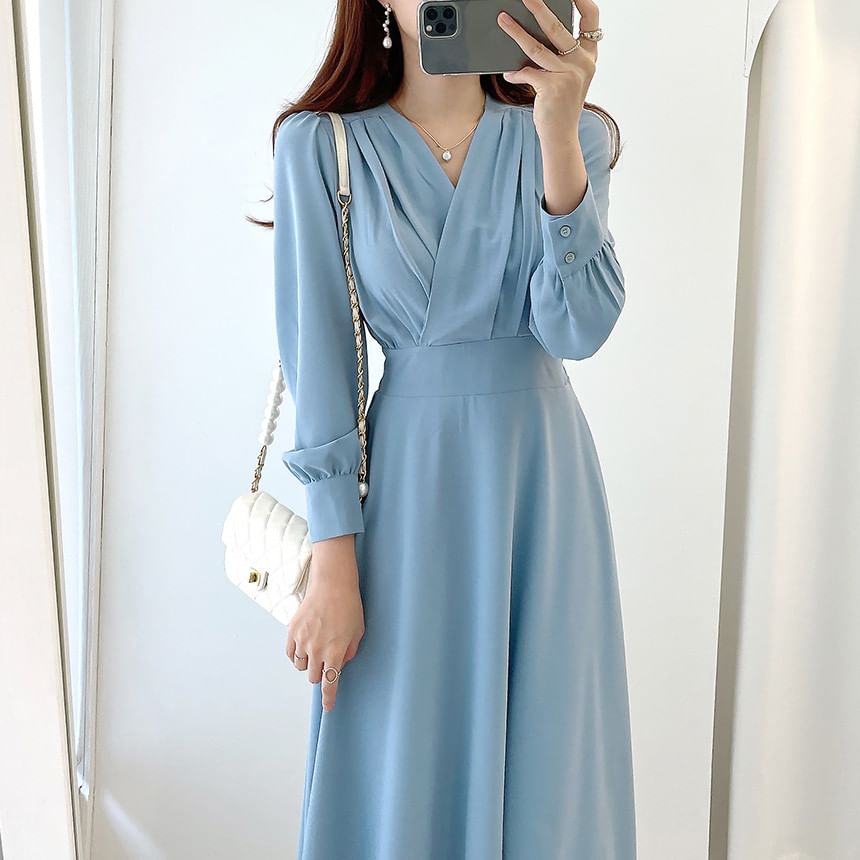 Long-Sleeve V-Neck Plain Midi A-Line Dress SpreePicky