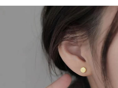 Lucky Ear Stud SpreePicky