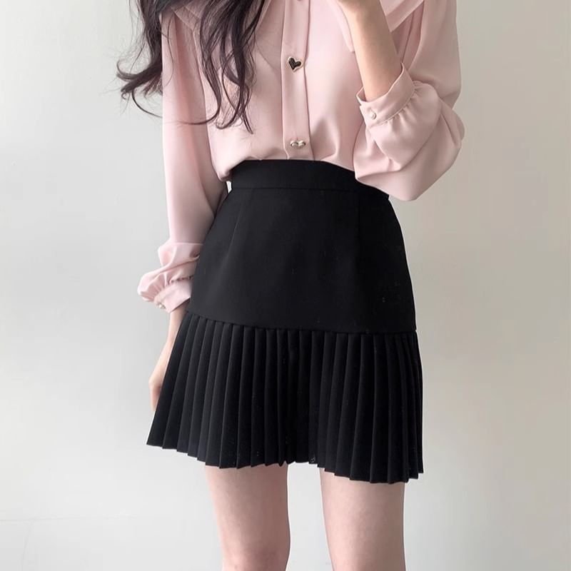 Long-Sleeve Plain Heart Button Blouse / High Waist Accordion Pleated Mini A-Line Skirt SpreePicky