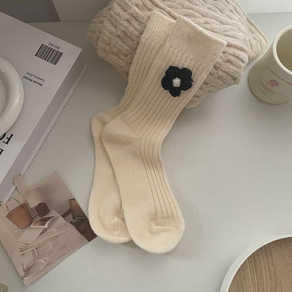 Flower Accent Ribbed Socks SpreePicky