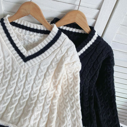 Set: V-Neck Contrast Trim Cable Knit Sweater + High Waist Wide Leg Shorts mySite