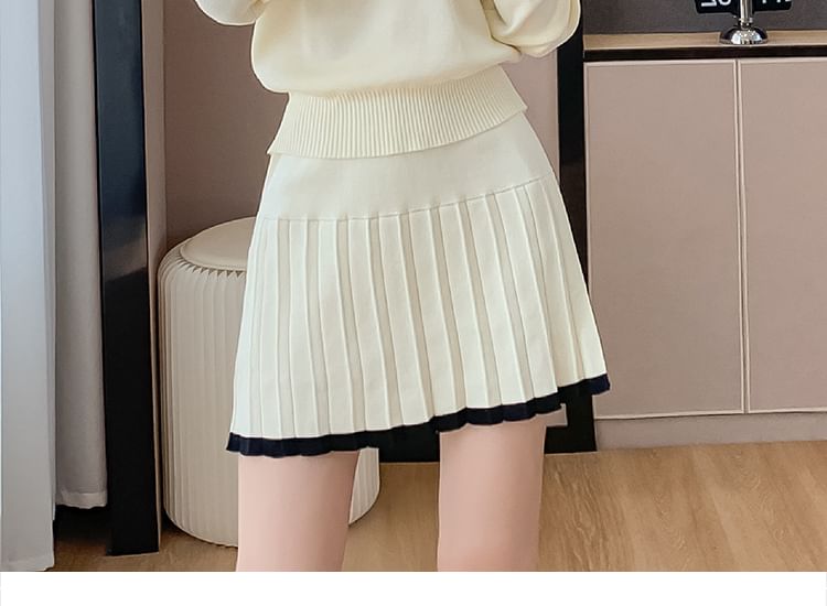 Set: Off Shoulder Striped Sweater + Mid Rise Plain Mini Pleated Skirt SpreePicky